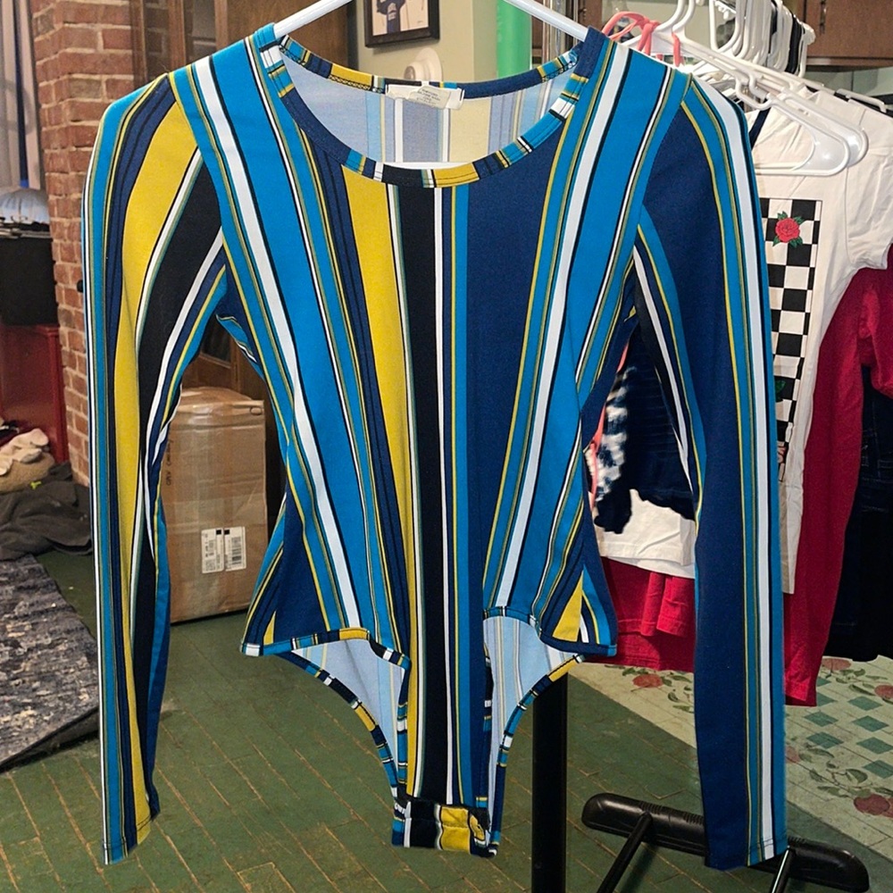 One piece top long sleeve